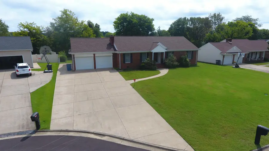 3650 N Brian Avenue, Paducah, KY 42001 - #2