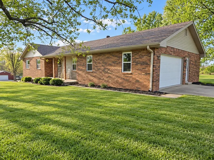 18 Ash Drive, Nancy, KY 42544 - #2