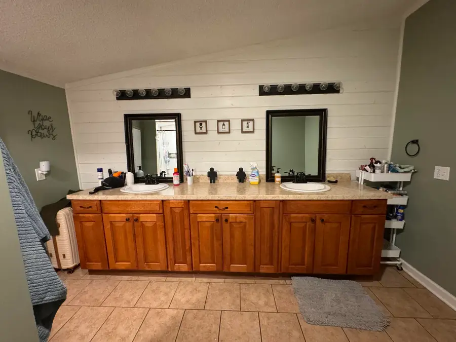 2297 Abbott Creek Road, Prestonsburg, KY 41653 - #2