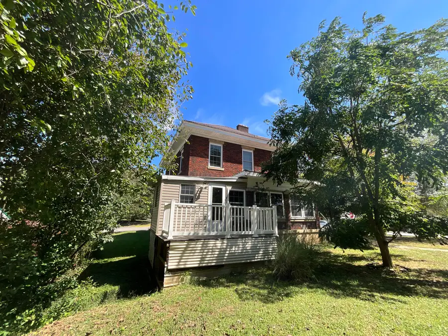 152 S Central Avenue, Somerset, KY 42501 - #2