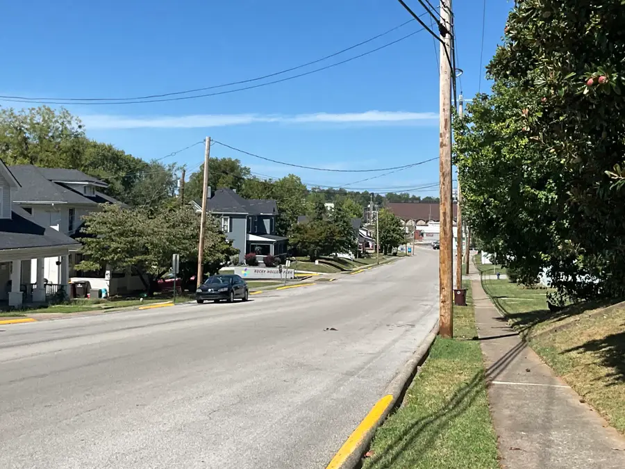 152 S Central Avenue, Somerset, KY 42501 - #3