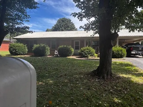 1018 Melody Lane, Lawrenceburg, KY 40342