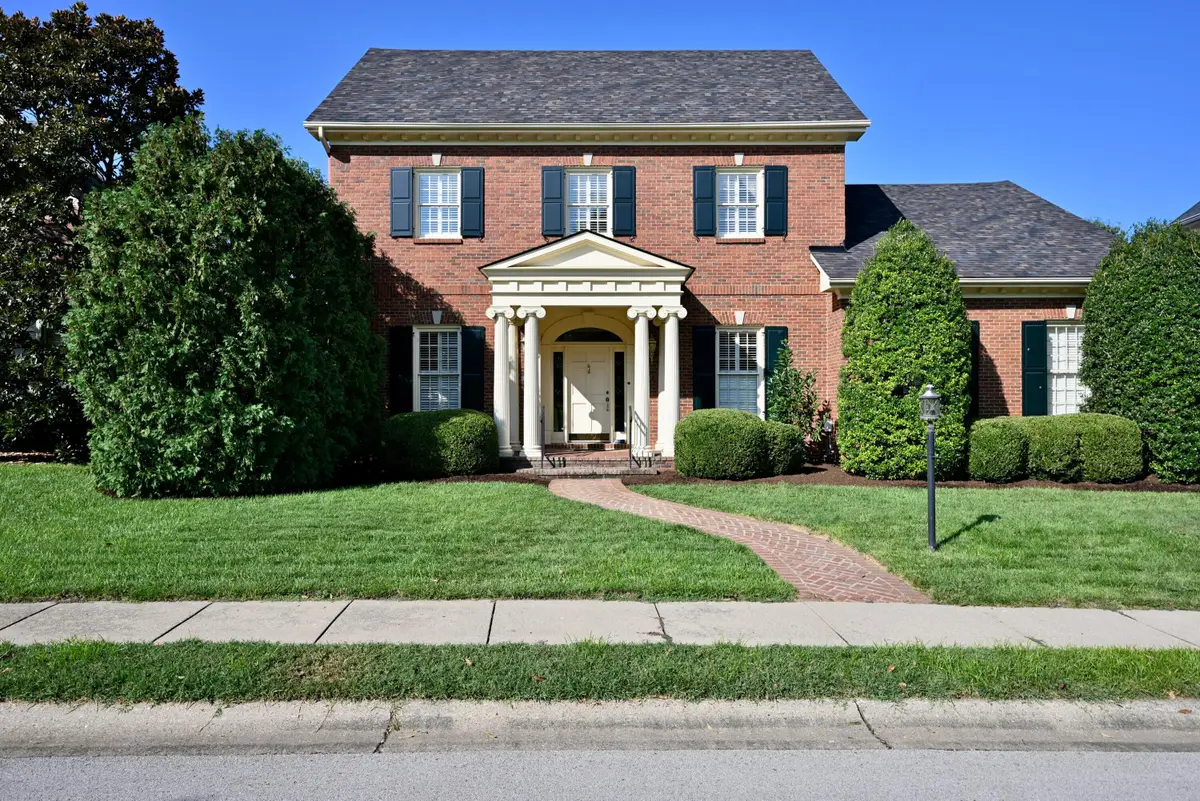 206 Coralberry Road, Louisville, KY 40207 - #1
