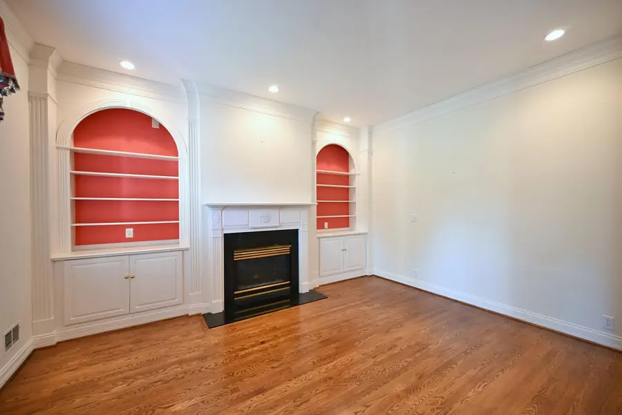 206 Coralberry Road, Louisville, KY 40207 - #3