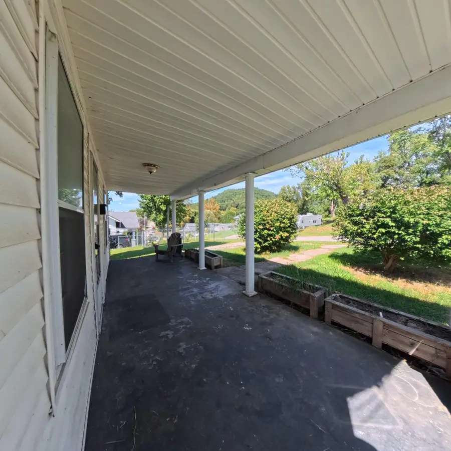 628 Cantrill Street, Irvine, KY 40336 - #3