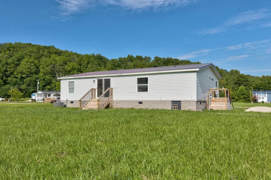 92 Delmar Lane, Stanton, KY 40380 - #2