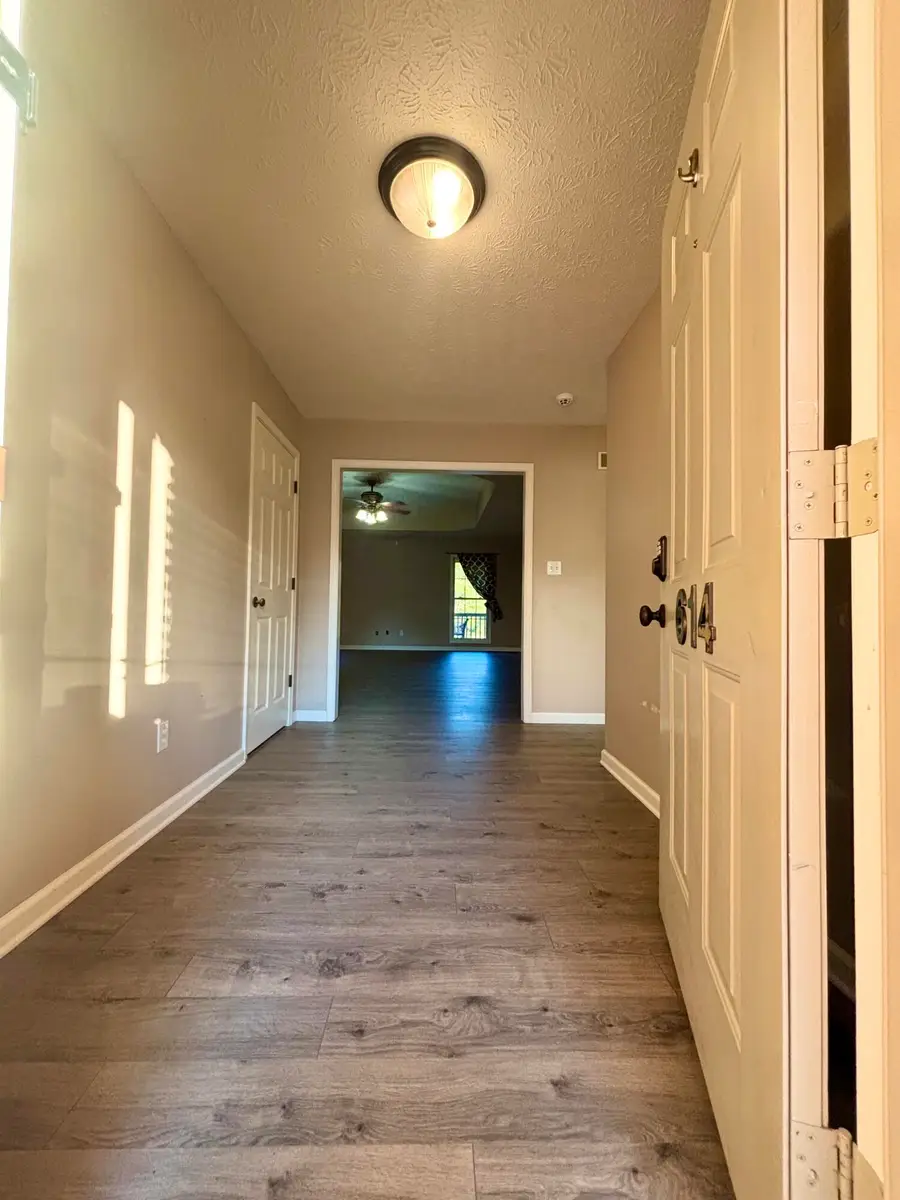 614 Ashbury Circle, Hopkinsville, KY 42240 - #3