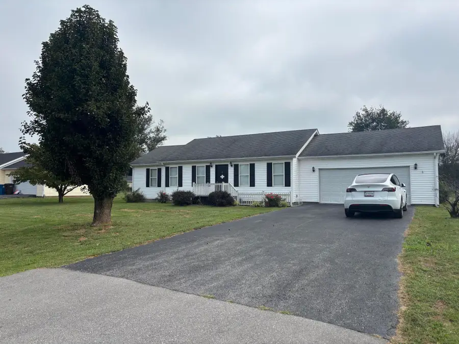 232 Country Drive, Hustonville, KY 40437 - #2