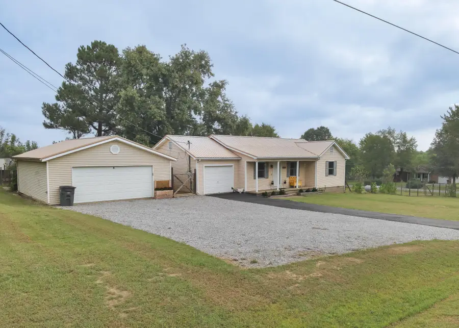 2935 Aubrey Drive, Paducah, KY 42003 - #2