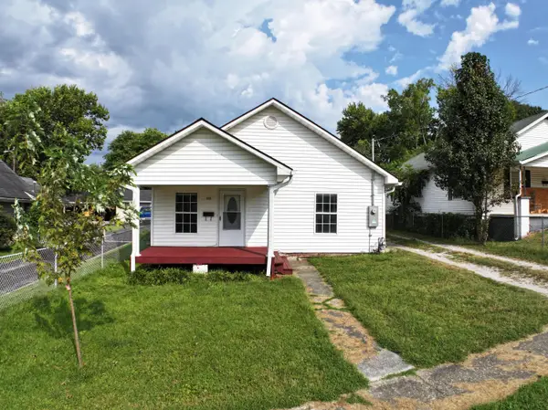 115 S Hudson Avenue, Irvine, KY 40336