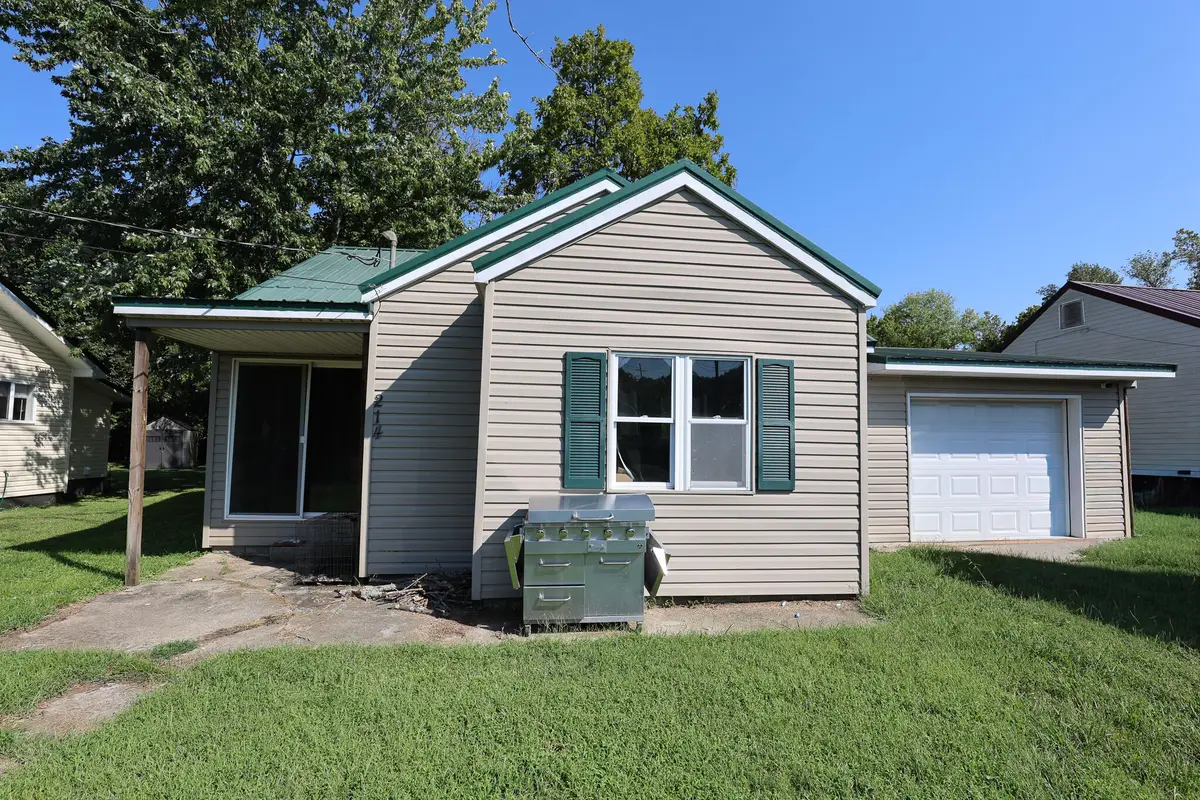 214 Oaks Road, Paducah, KY 42003 - #1