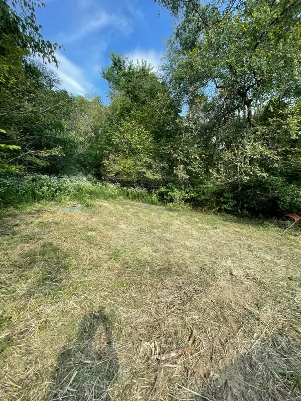 2115 Harrodsburg Road, Harrodsburg, KY 40330