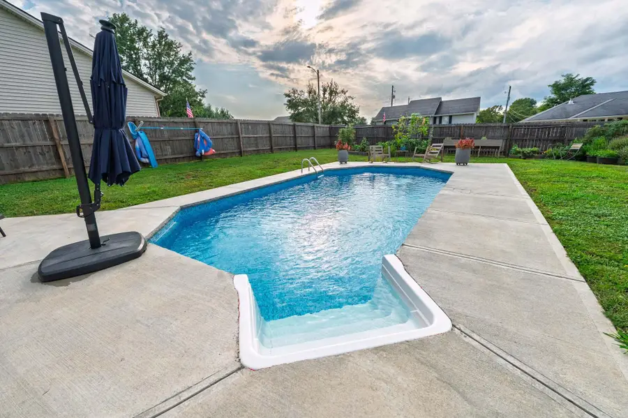 609 W Barlow Drive, Winchester, KY 40391 - #3