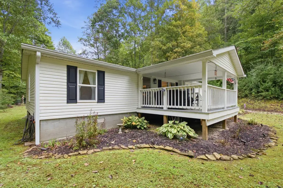 5564 Right Fork Of Maces Creek Road, Viper, KY 41774 - #3