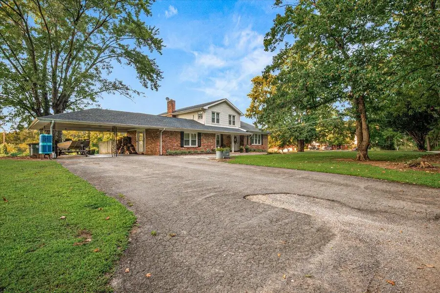 288 N 6th Street, Williamsburg, KY 40769 - #3