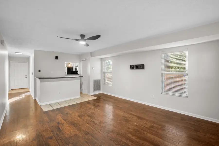 841 W Maxwell Street, Lexington, KY 40508 - #3