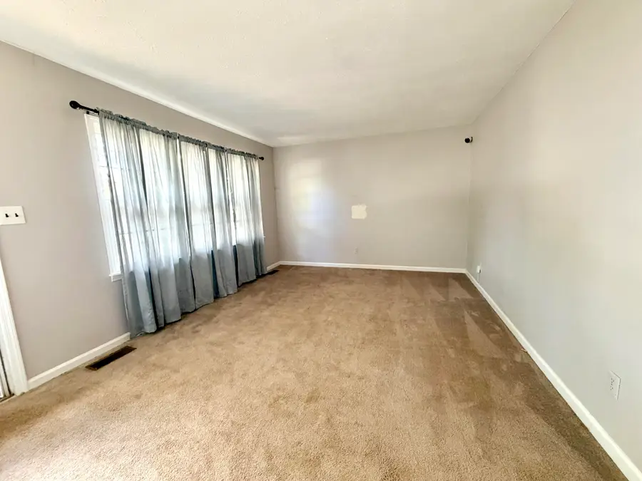 603 Las Vegas Drive, Hopkinsville, KY 42240 - #2