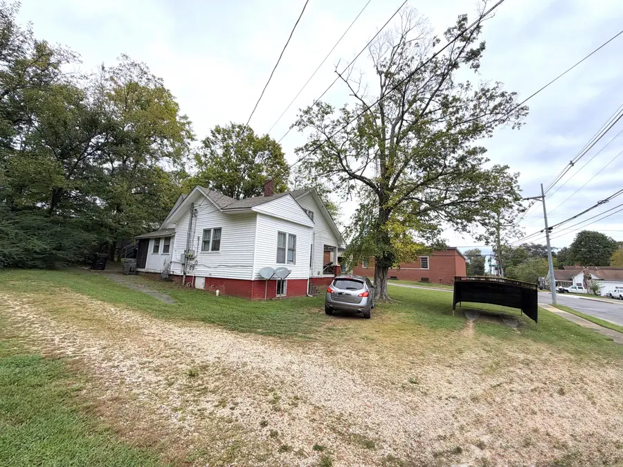 301 N 7th Street, Murray, KY 42071 - #3