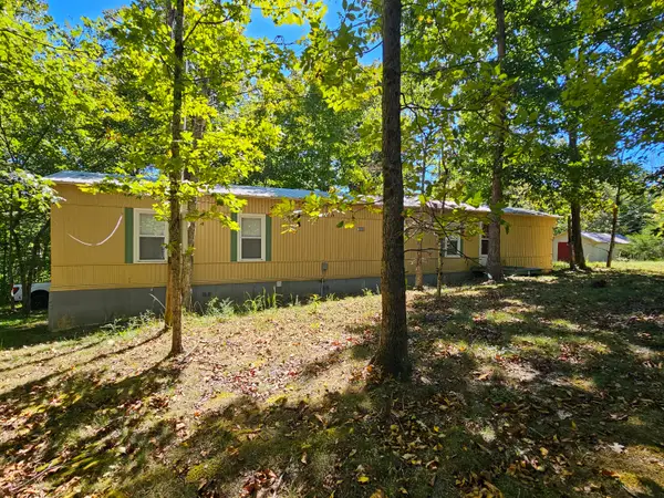 1960 Chestnut Grove Road, Parksville, KY 40464