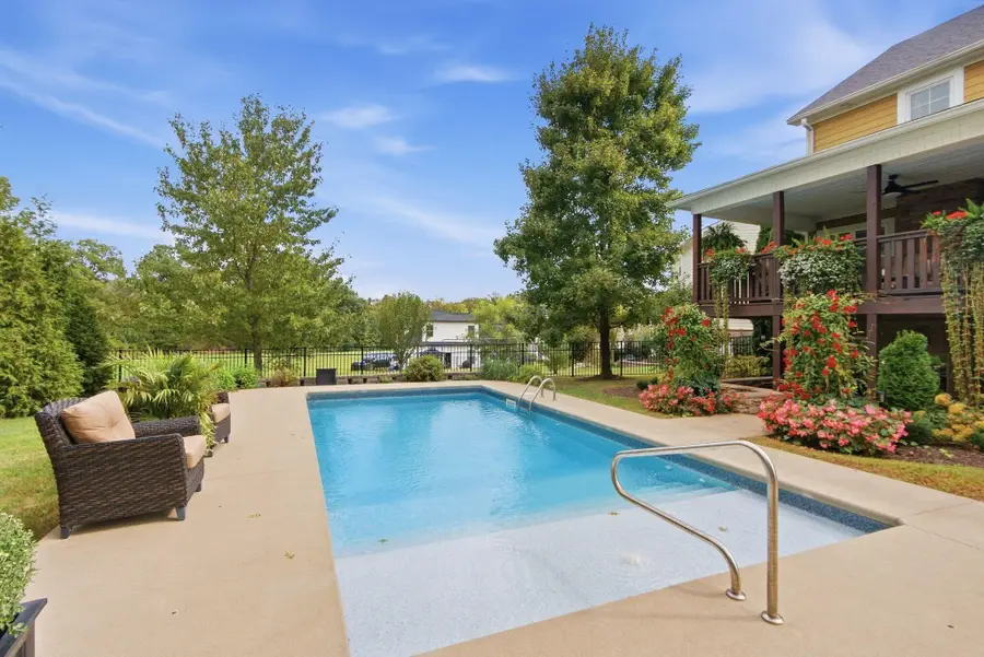 152 Arbor Grove Circle, Georgetown, KY 40324 - #2