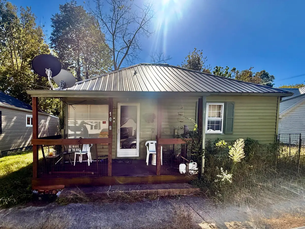 108 Stagg Street, Harrodsburg, KY 40330 - #1