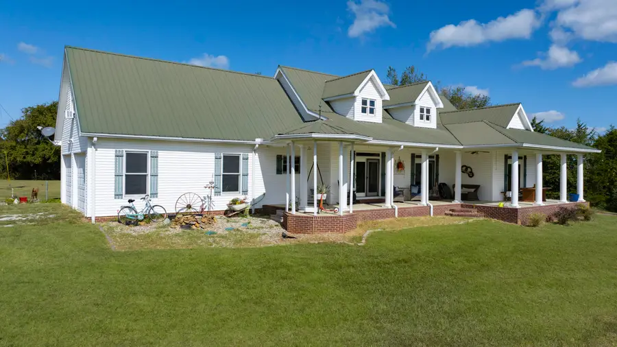 300 Mallard Drive, Monticello, KY 42633 - #2