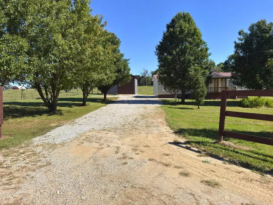 120 Shadow Lane, Jeffersonville, KY 40337 - #2