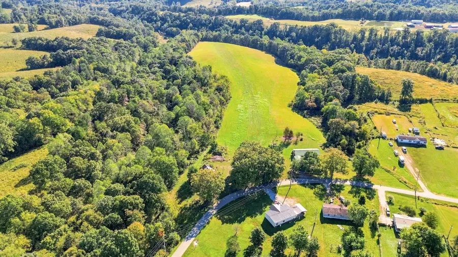 6204 Mount Zion Road, East Bernstadt, KY 40729 - #2
