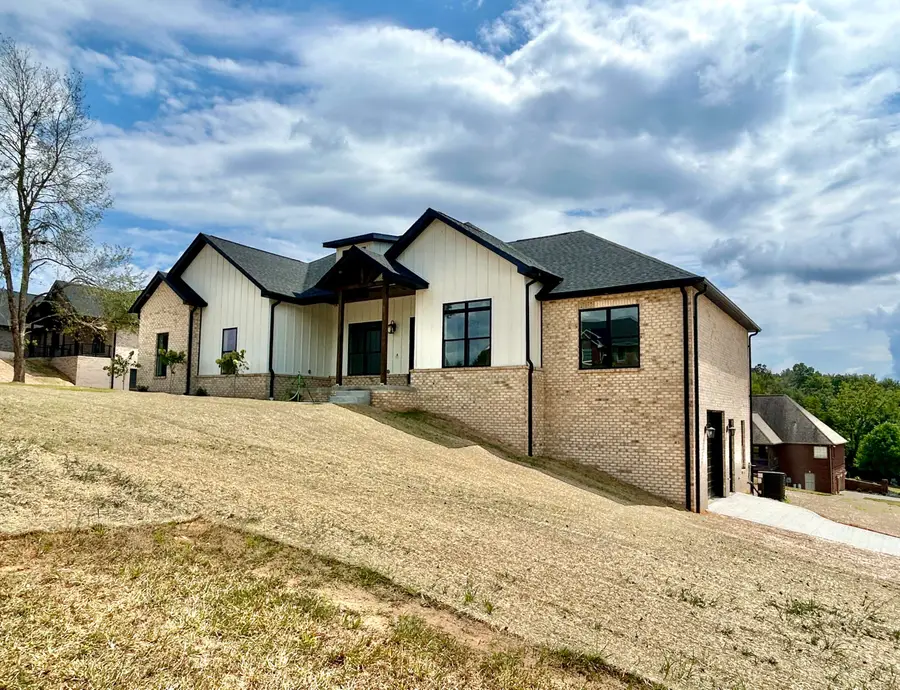 442 Woods Edge Drive, Somerset, KY 42503 - #2