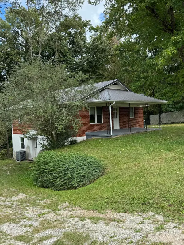 75 Clark Street #1 & 2, Mt Vernon, KY 40456