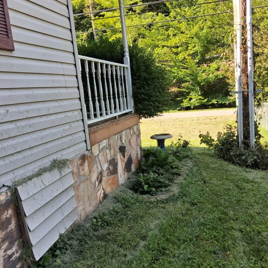 83 Osborne Fork Fork, Virgie, KY 41572 - #2