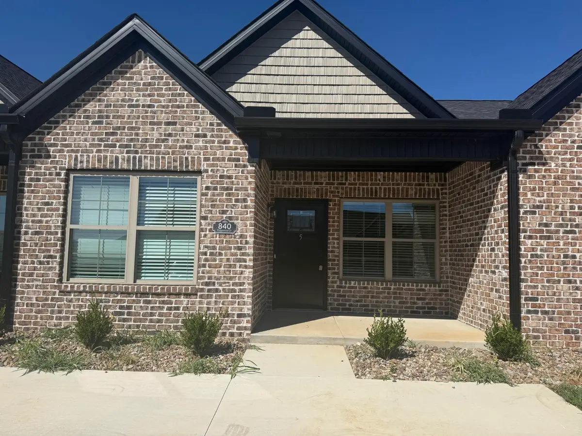 840 Ridgewood Drive #4, Berea, KY 40403 - #1