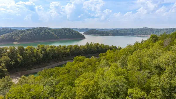 1694 Sandstone Point Trail, Monticello, KY 42633