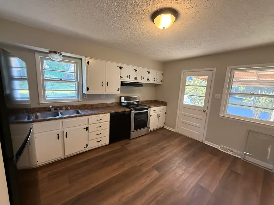 122 Rogers Street, Berea, KY 40403 - #3