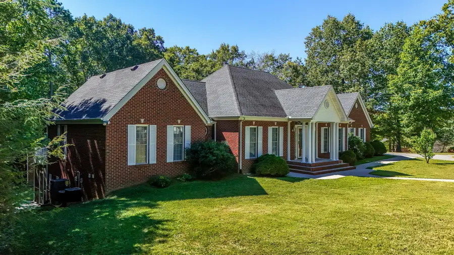 3095 Hill Springs Drive, London, KY 40744 - #2