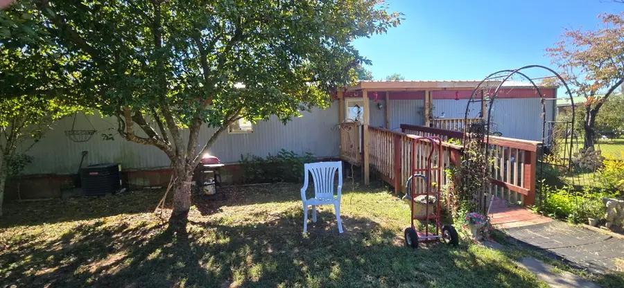 10578 W Hwy 80, Nancy, KY 42544 - #3