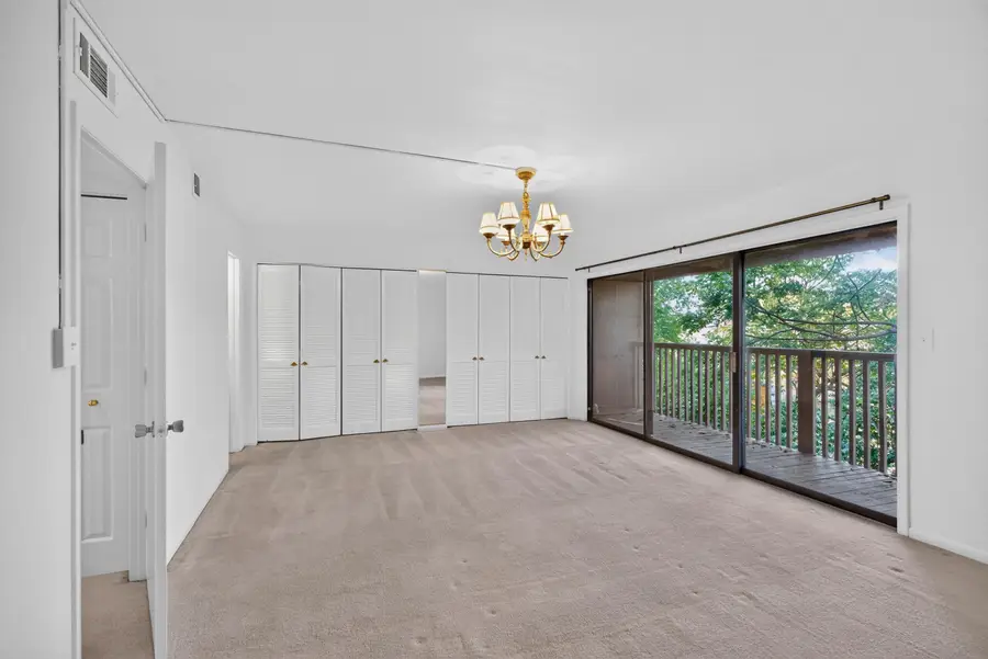 750 Shaker Drive #207, Lexington, KY 40504 - #3
