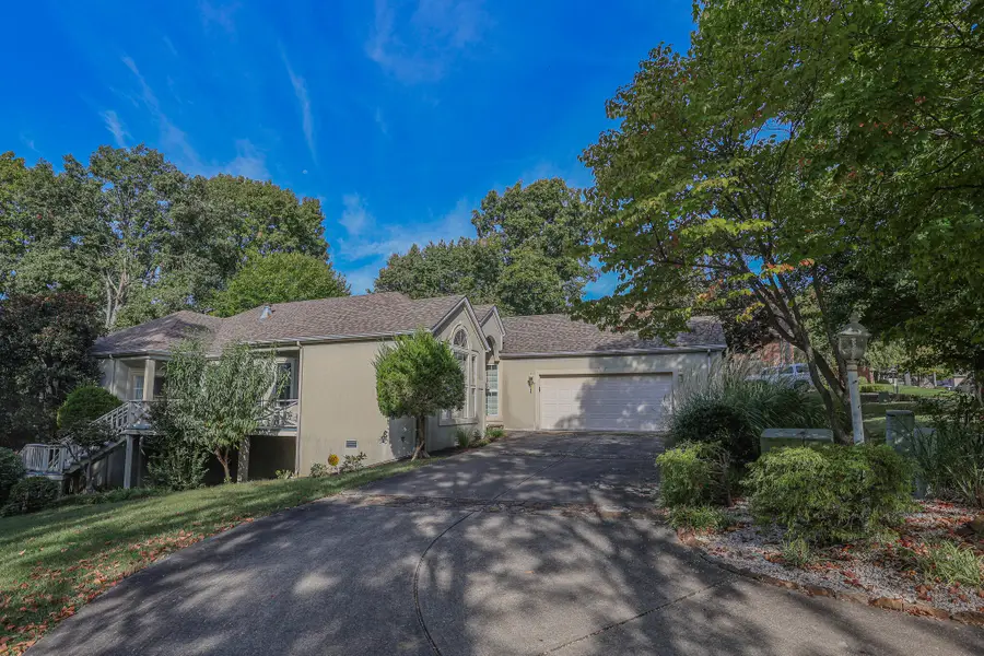 1001 Lakeview Drive, Paducah, KY 42003 - #3