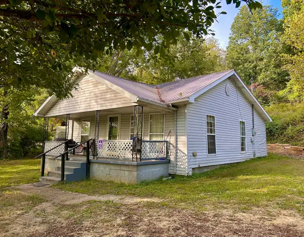 3318 Kentucky 174, Olive Hill, KY 41164