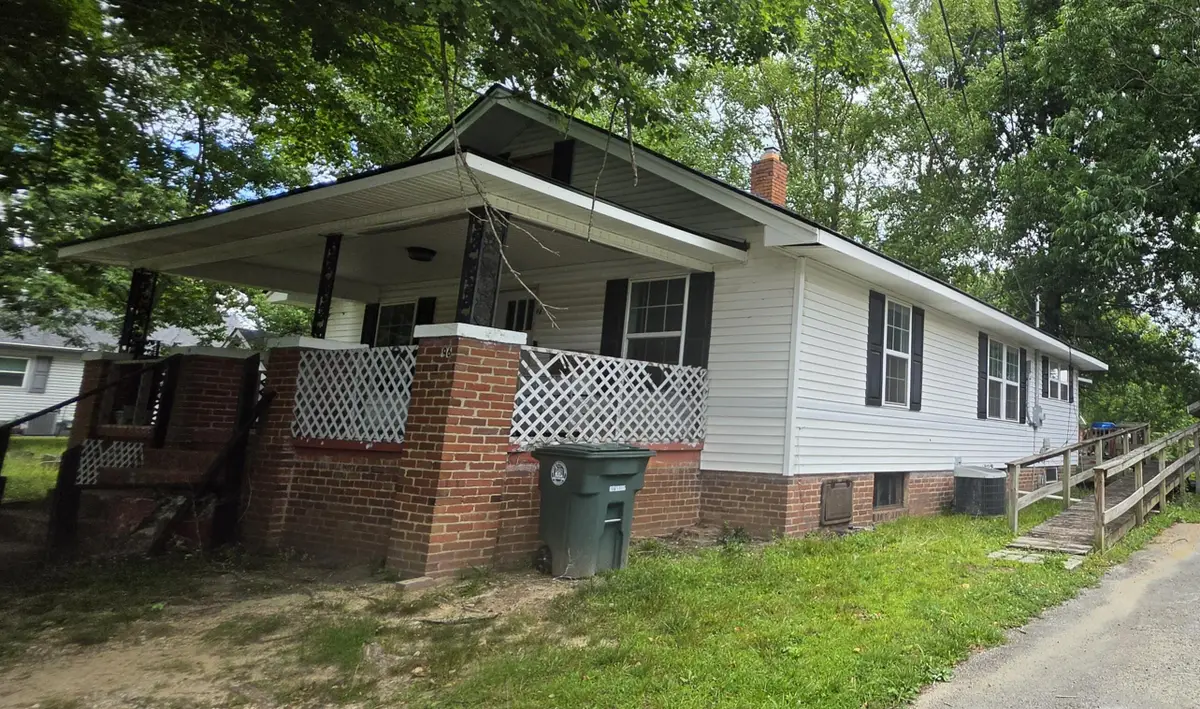 96 N 10th Street, Williamsburg, KY 40769 - #1