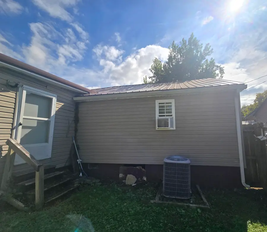 473 E Office Street, Harrodsburg, KY 40330 - #3