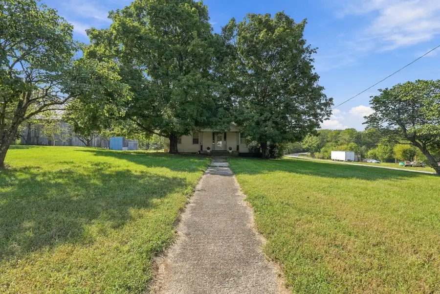 3859 Millersburg Ruddles Mill Road, Paris, KY 40361 - #2