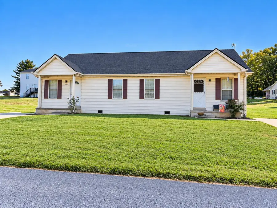 160 Cardinal Drive, Lancaster, KY 40444 - #2