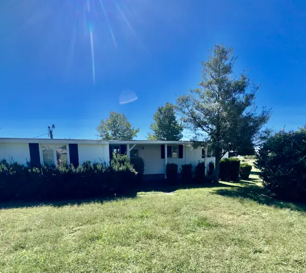 221 Hughley Lane, Harrodsburg, KY 40330