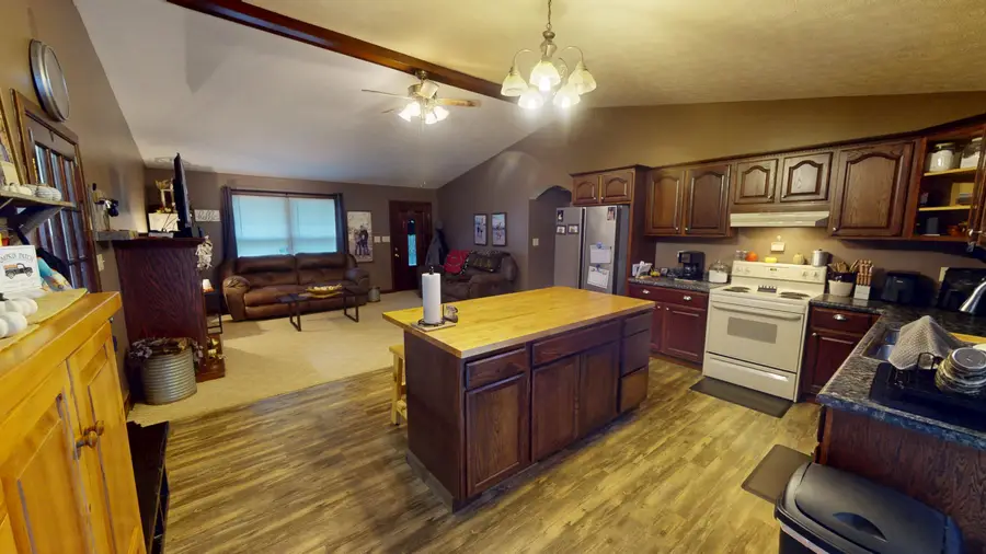 1212 S Tanyard Road, Cadiz, KY 42211 - #3