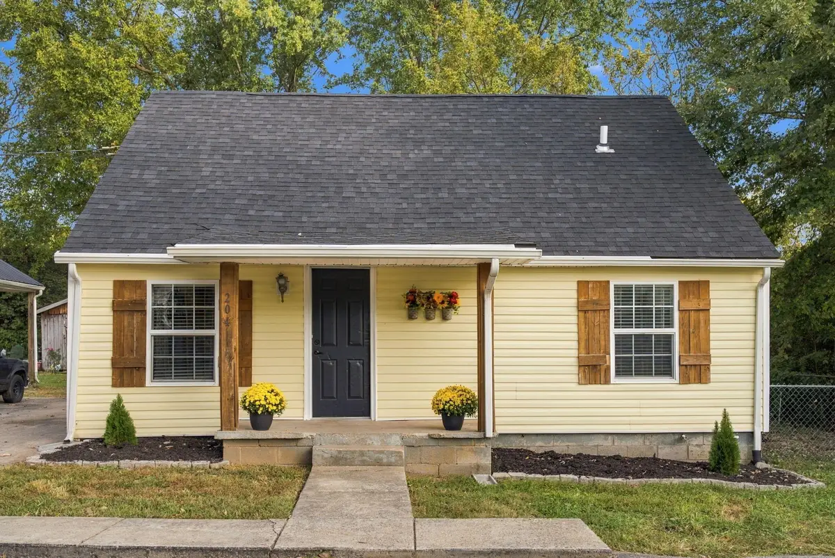 204 Sparks Avenue, Nicholasville, KY 40356 - #1