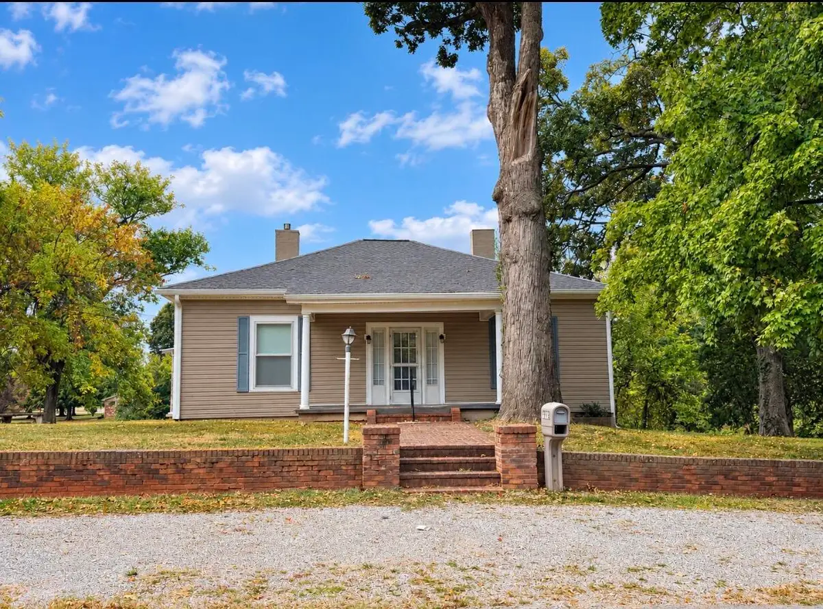 2919 Old Clarksville Pike, Hopkinsville, KY 42240 - #1