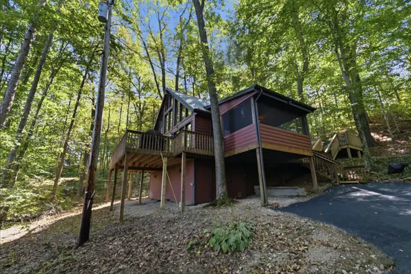 2 Diamond Drive, Stanton, KY 40380