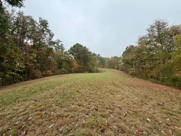 805 Burton Williams Road, Irvine, KY 40336
