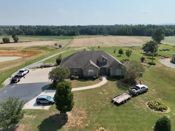 592 Old Lincoln Road, Fayetteville, TN 37334 - #2